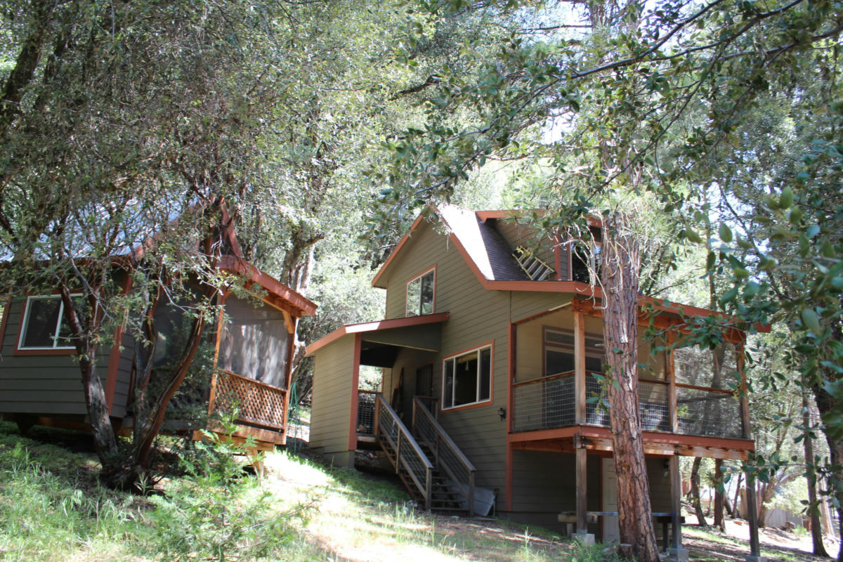 599 TRAILS END DR, CAMP NELSON, CA 93265, photo 1 of 31