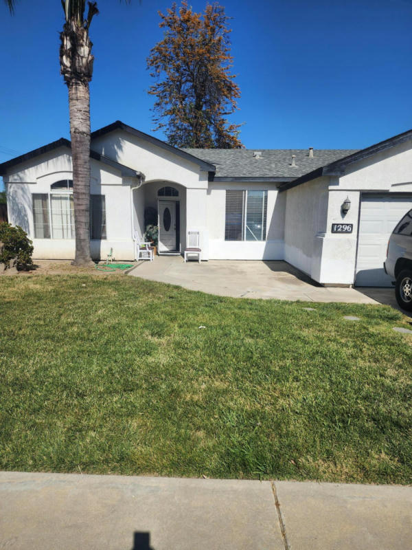 1296 LAMPE ST, TULARE, CA 93274, photo 1 of 11